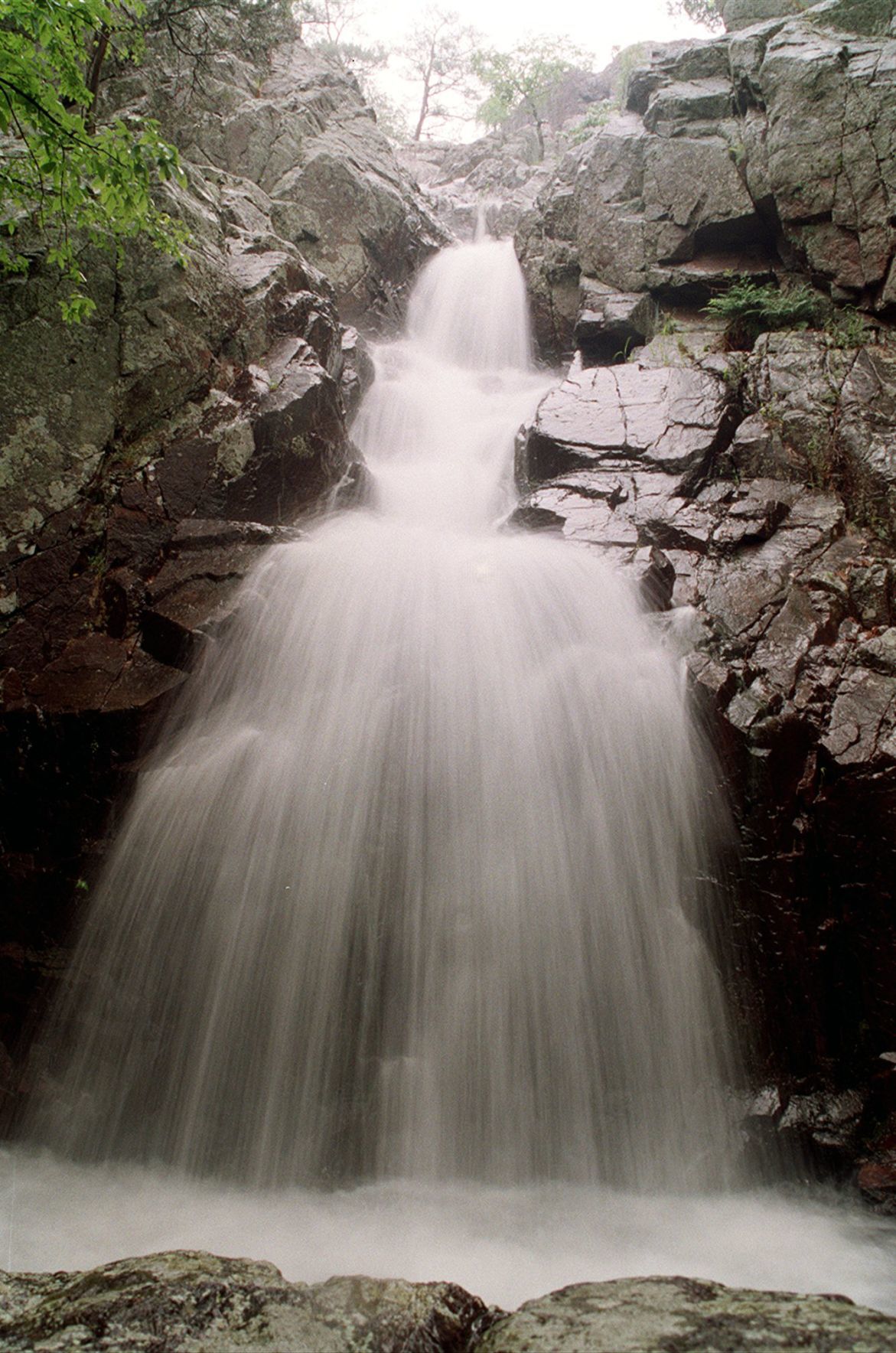 Mina Sauk Falls Trail